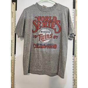 Vintage 1987 Minnesota Twins World Series Champions T-Shirt Extremely Rare!